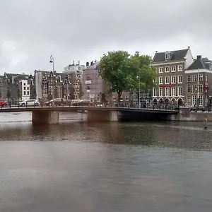  Hotel en barco Rembrandt Square Boat Países Bajos